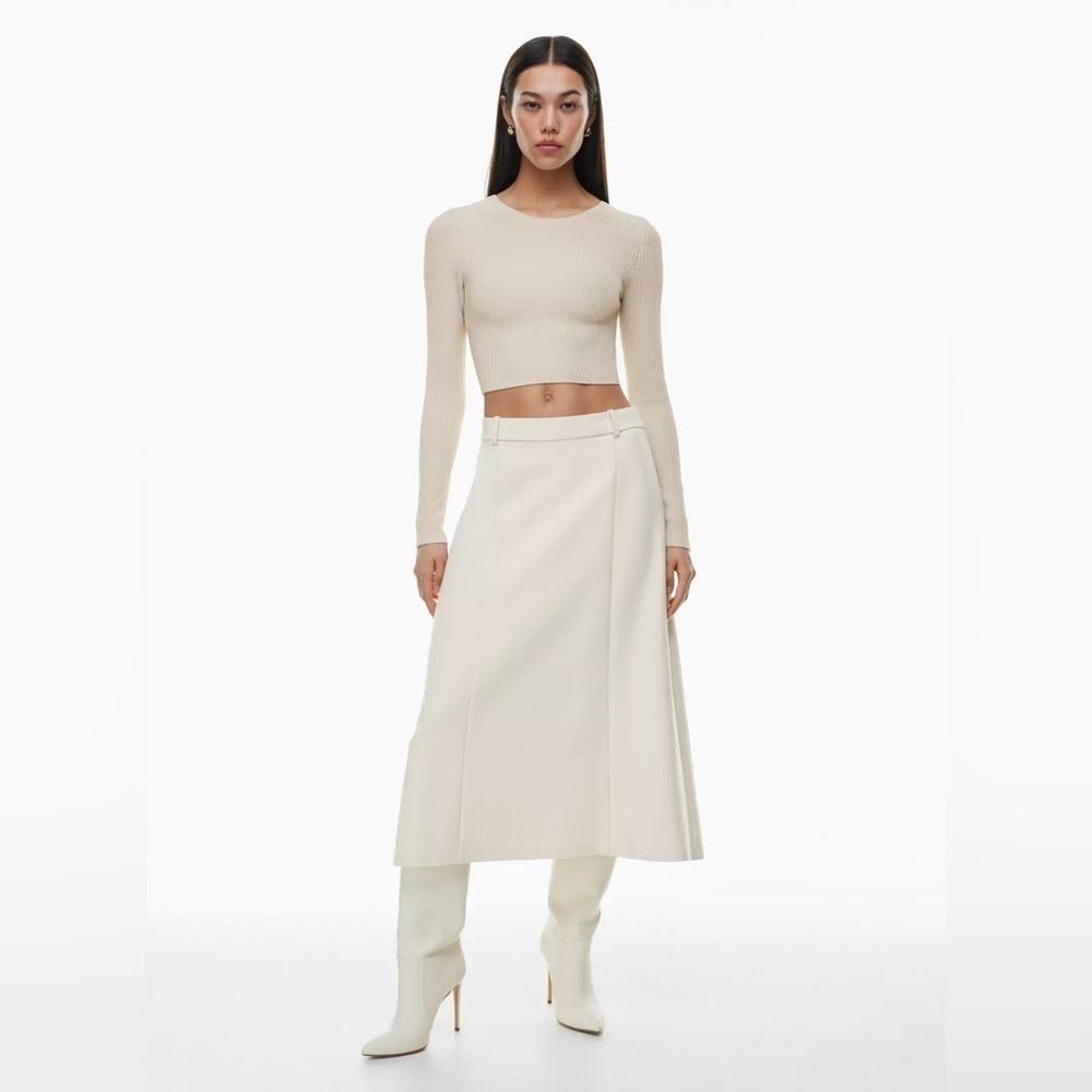 Aritzia Babaton Sculpt Knit Forefront Long Sleeve in Matte Pearl - Picture 6 of 12